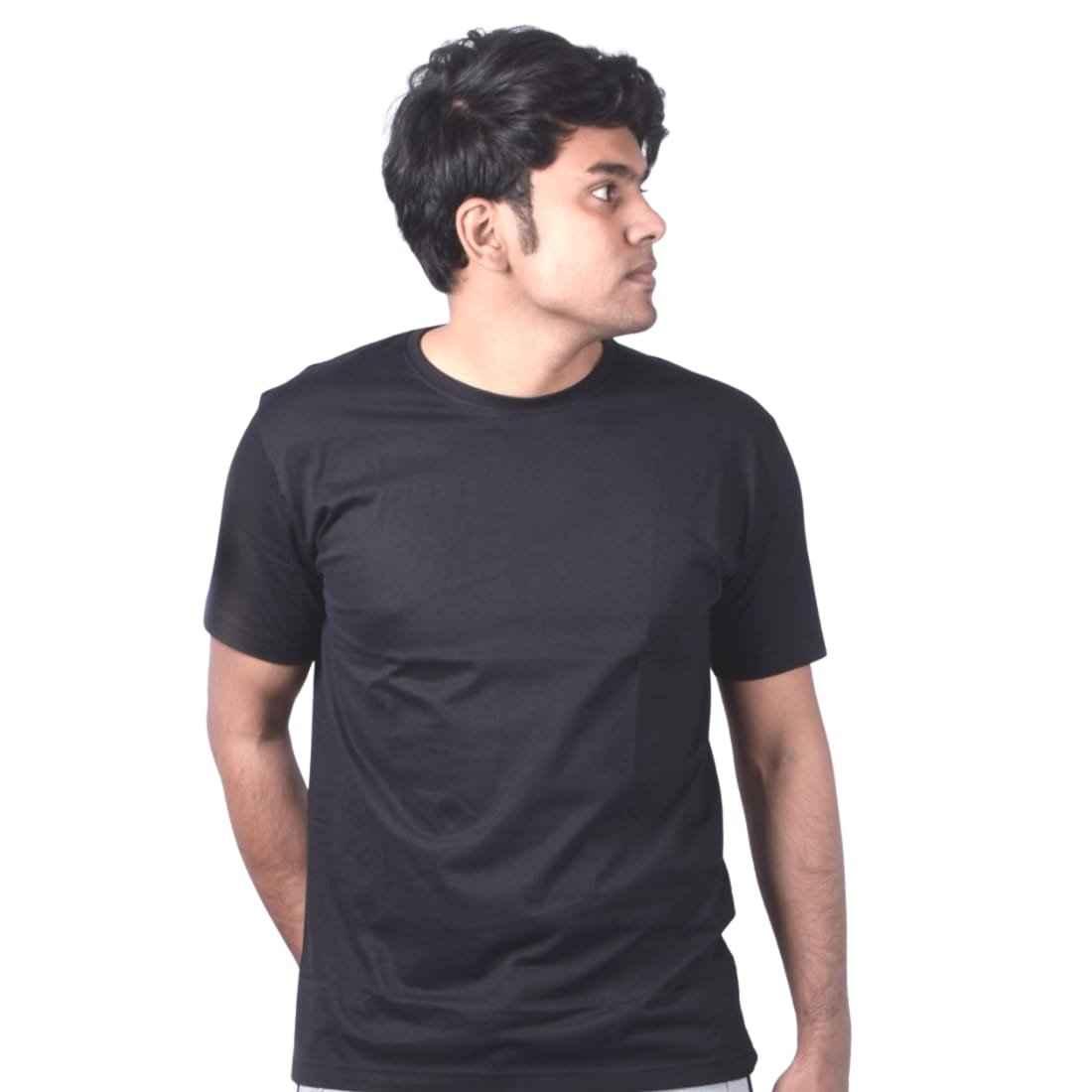 Eco-Friendly Round Neck T-shirt: Sustainable Style for Conscious Fashionistas