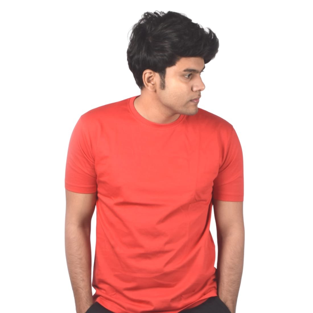 Eco-Friendly Round Neck T-shirt: Sustainable Style for Conscious Fashionistas - Image 5